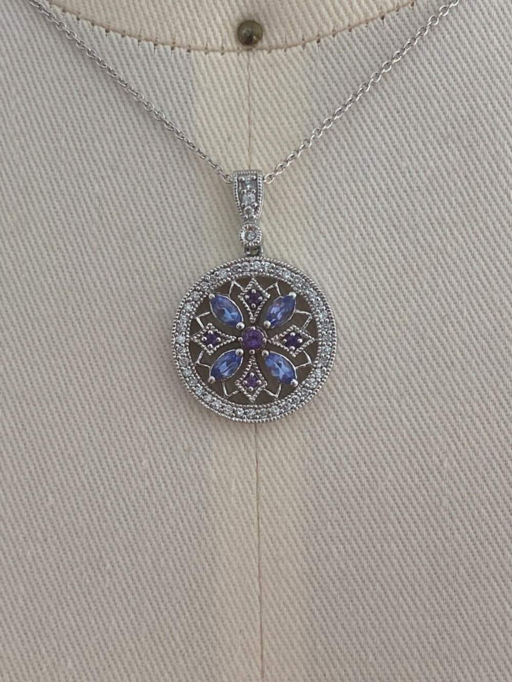 Costume Amethyst Colored Stone Pendant - Picture 1 of 4
